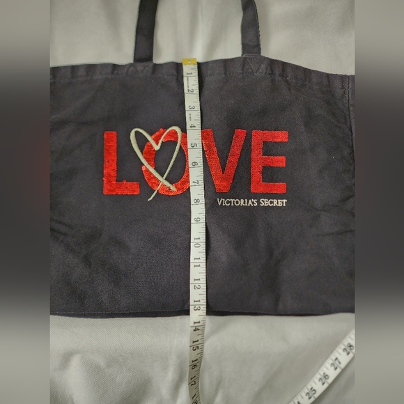 Victoria's Secret weekender tote bag - Picture 6 of 7